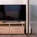 Design 1bdr In Center Apartment *