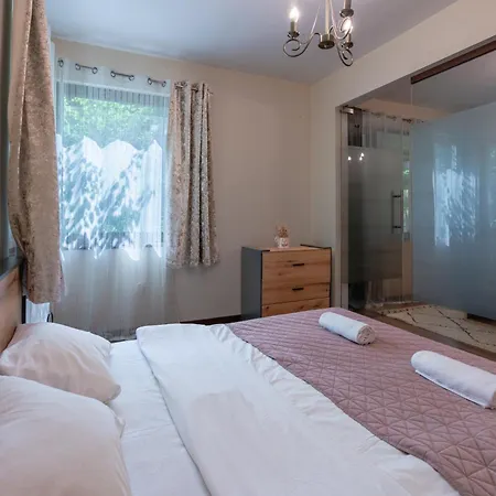 Design 1bdr In Center Sofia