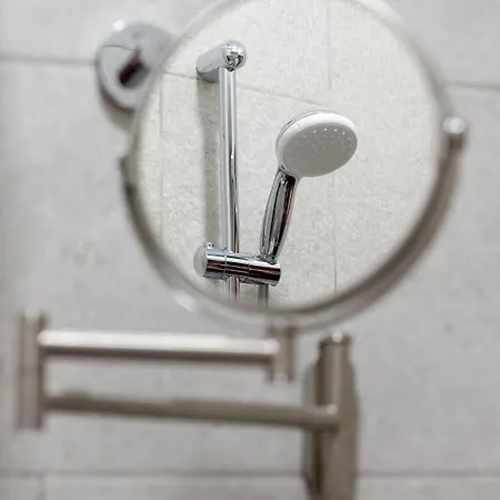 Design 1bdr In Center Apartament