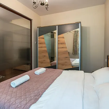 Apartman Design 1bdr In Center *