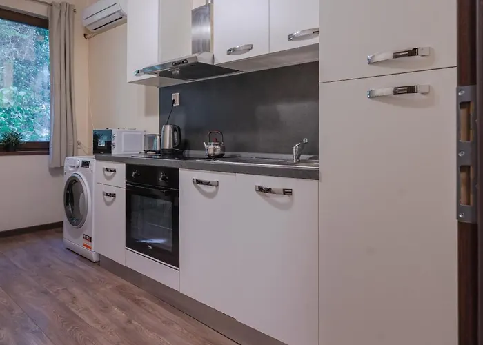 Design 1bdr In Center Апартамент *